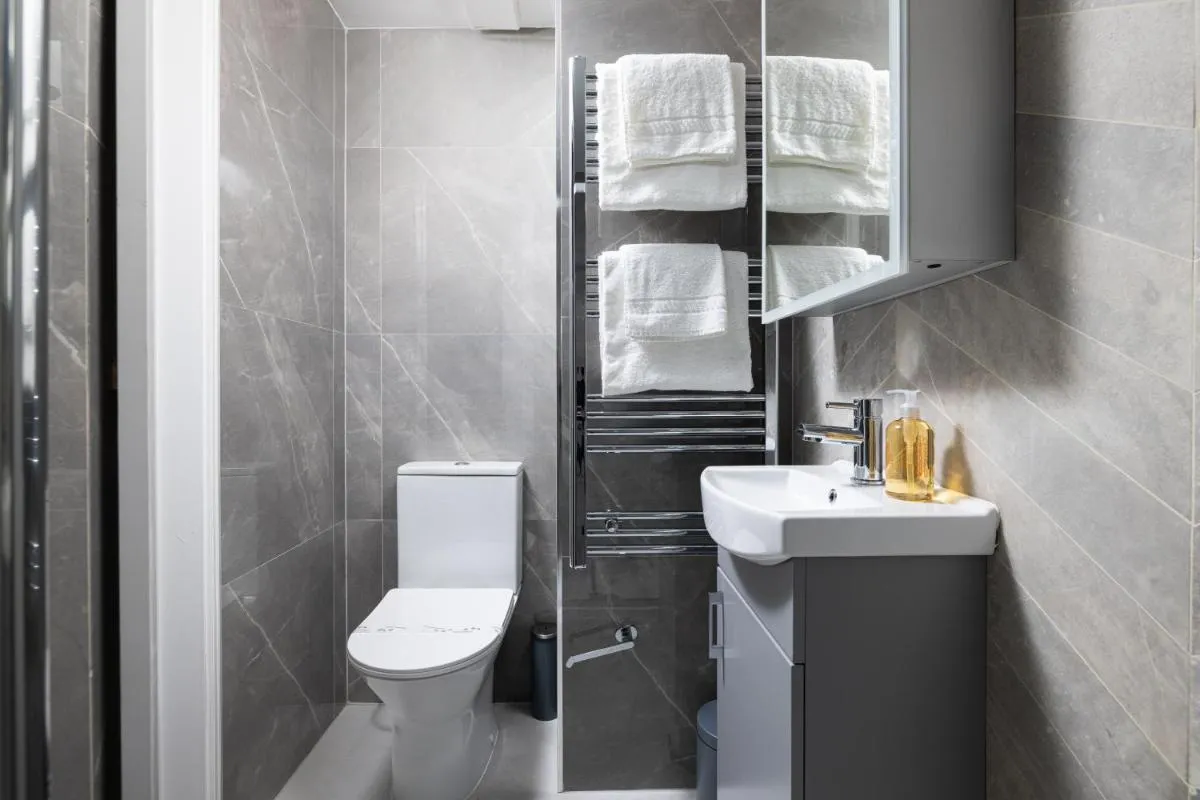 Image 3 of Charmstay Kensington Olympia