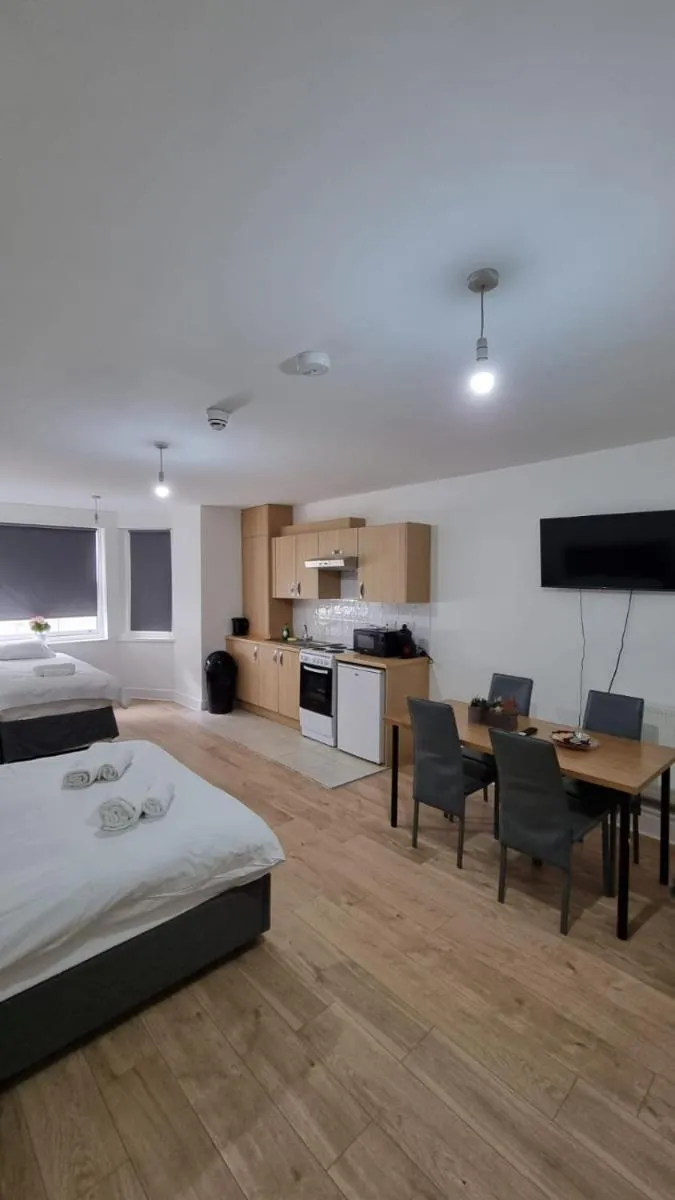 Image 4 of Charmstay Swiss Cottage
