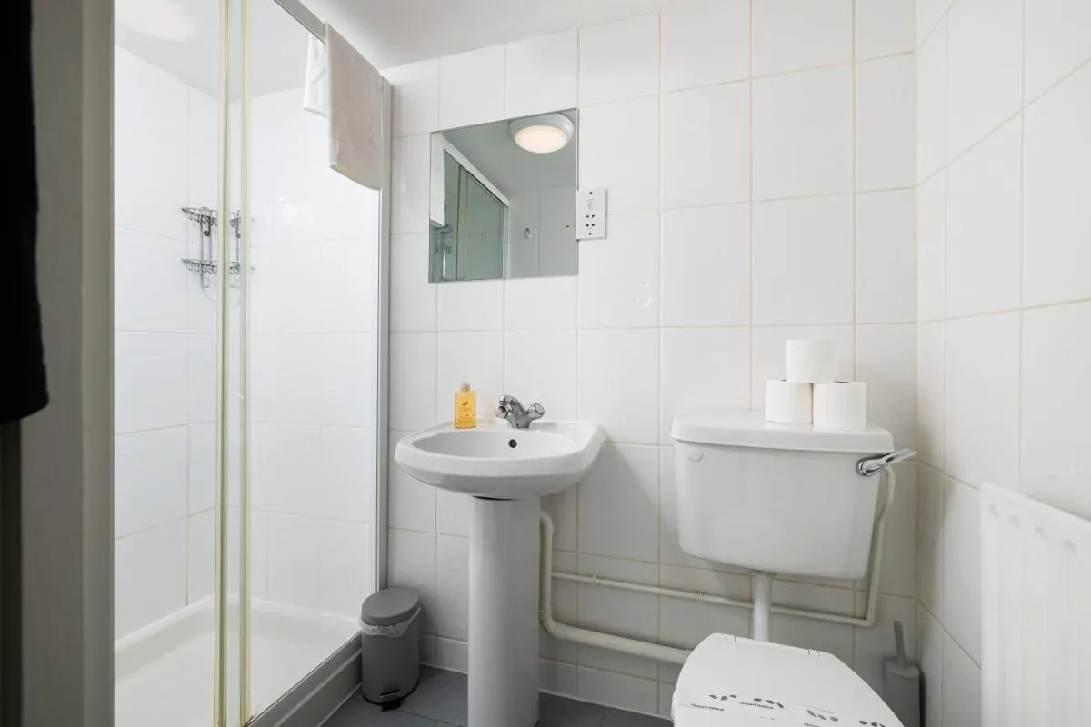 Image 3 of Charmstay Swiss Cottage
