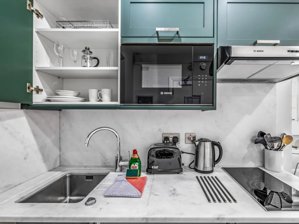 Image 3 of Chelsea Cloisters Serviced Apartments