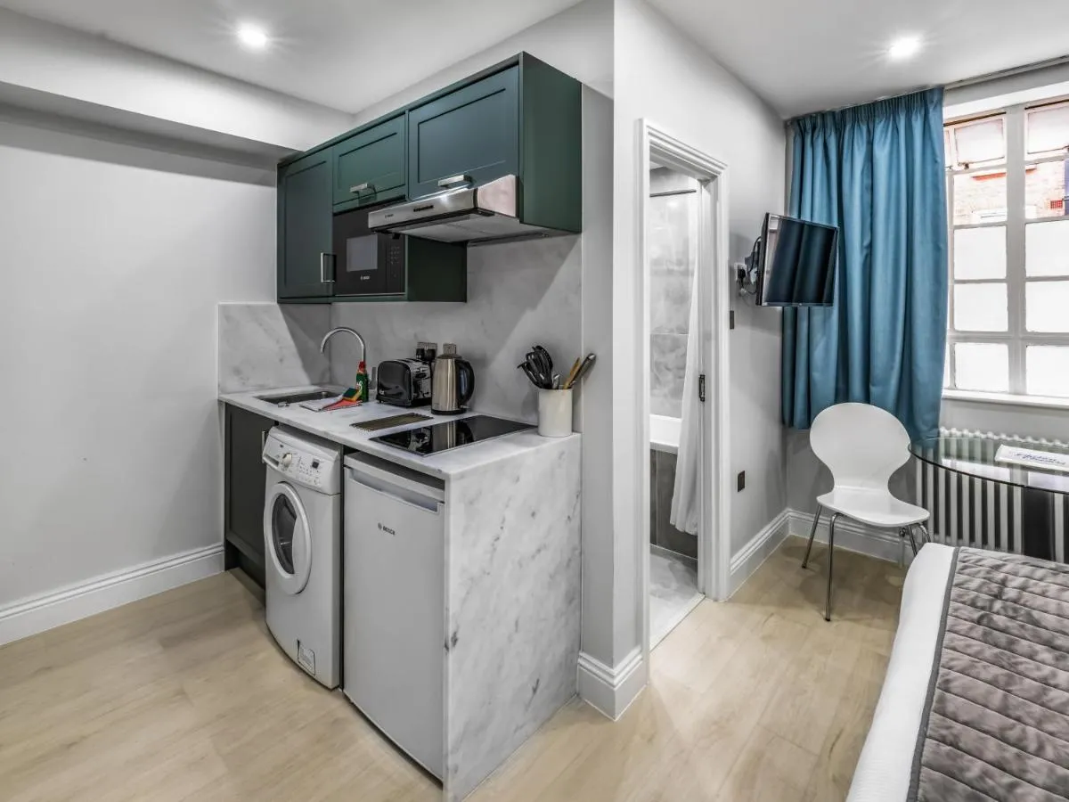 Image 4 of Chelsea Cloisters Serviced Apartments