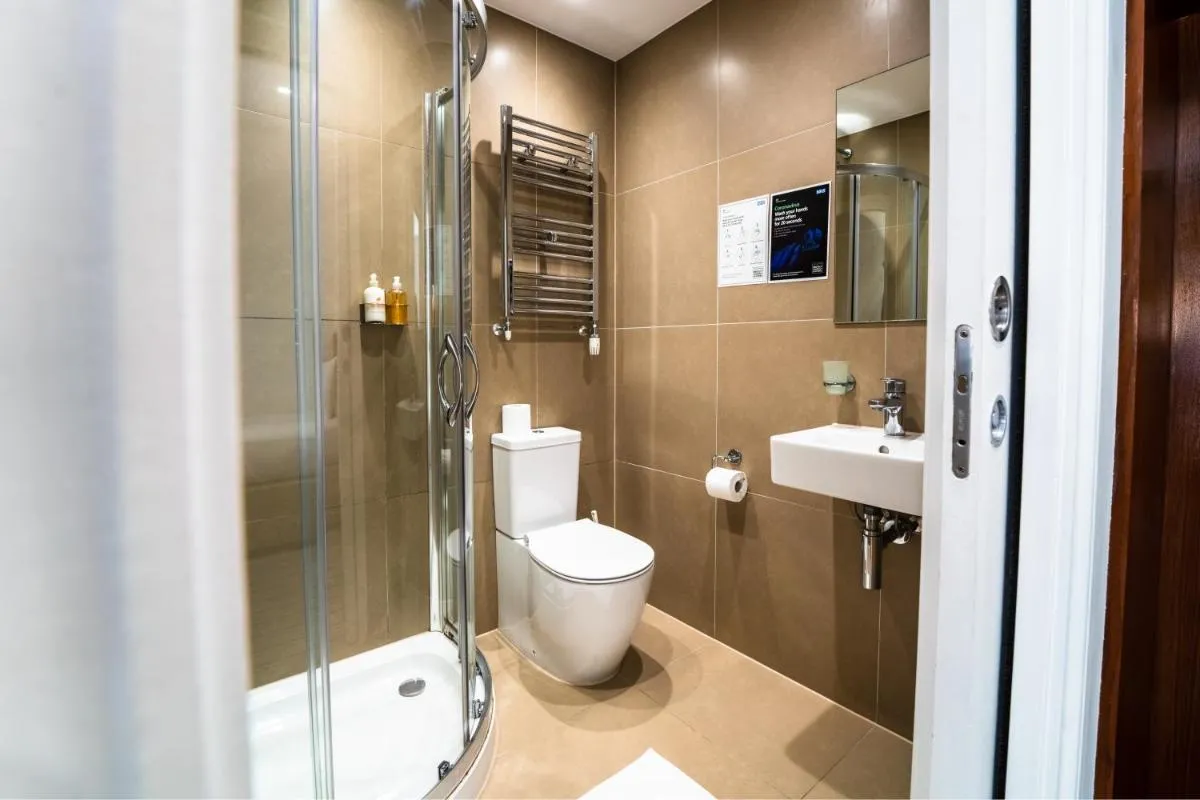Image 3 of Chelsea Guest House