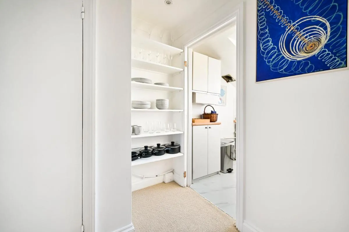 Image 4 of Chelsea Loft – Stylish Sanctuary