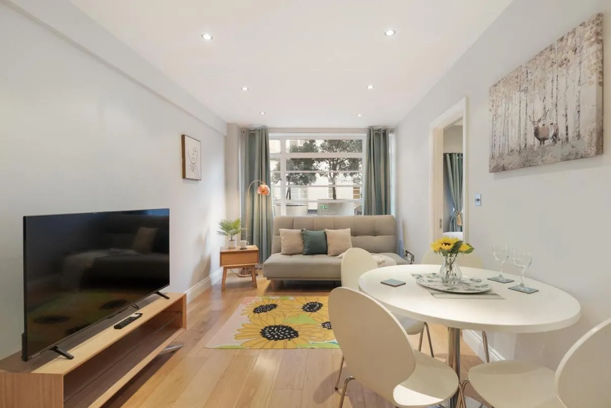 Image 5 of Chelsea Luxe – 16