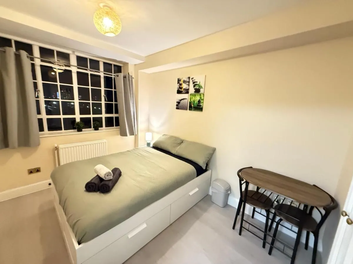 Image 5 of Chelsea Studio South Kensington 10 Min to Harrods