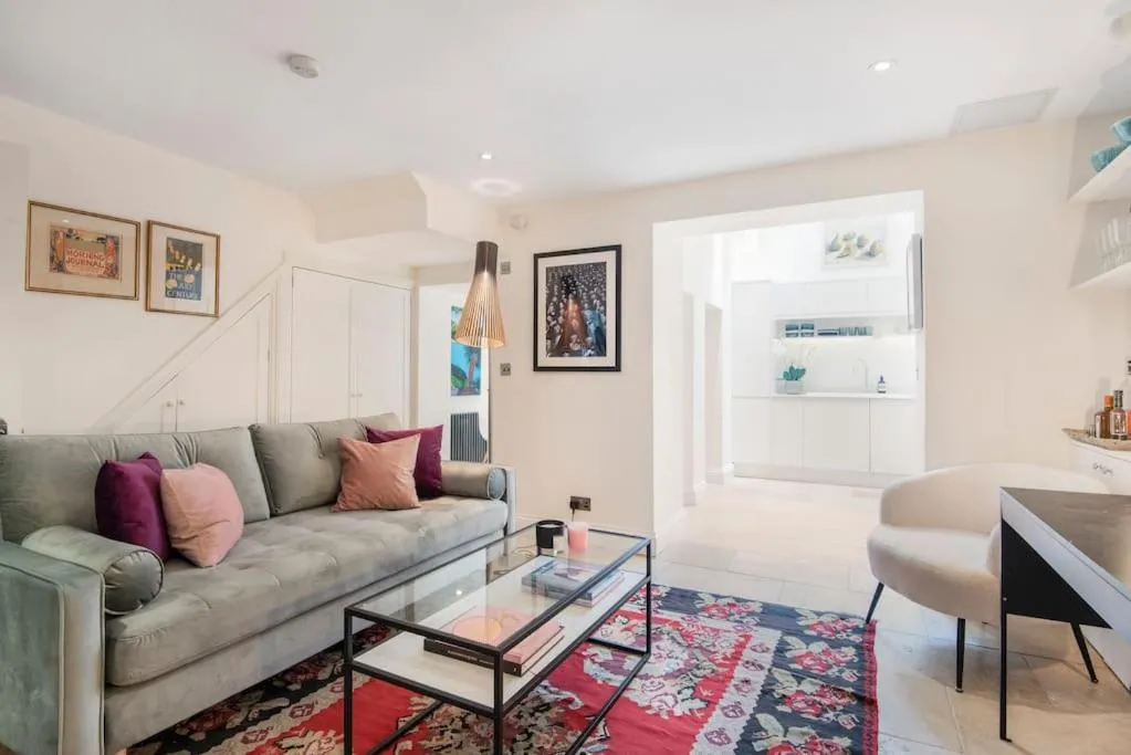 Image 4 of Chepstow Place- Notting Hill