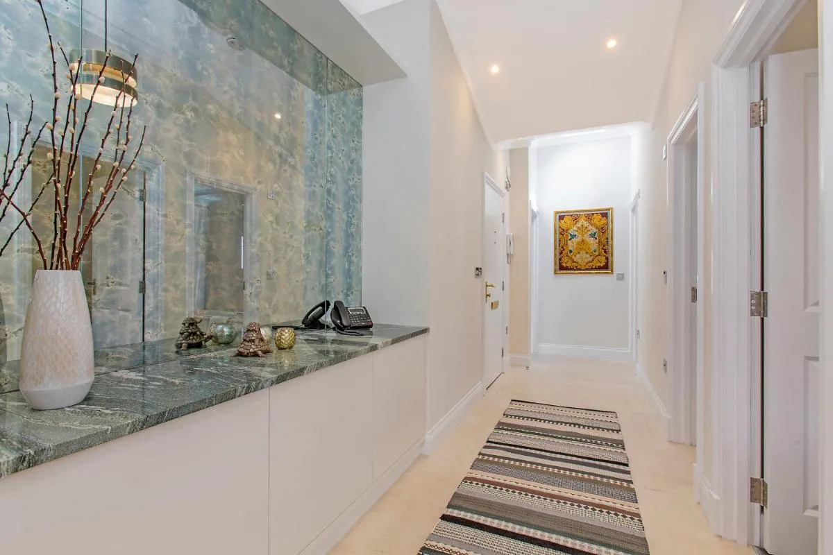 Image 3 of Chesham Court Knightsbridge