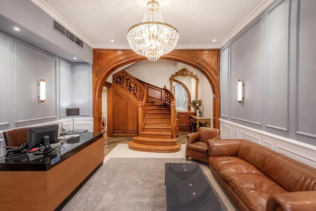 Image 1 of Chesham Court Knightsbridge