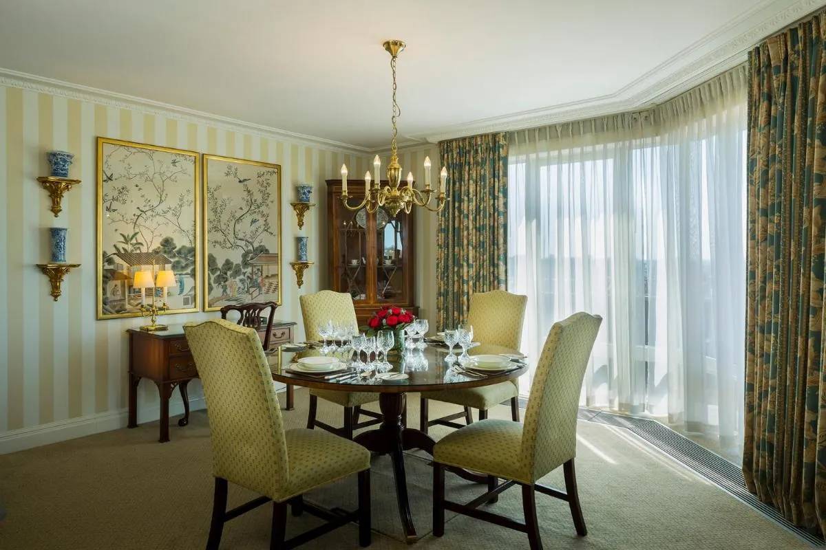 Image 4 of Cheval Thorney Court at Hyde Park
