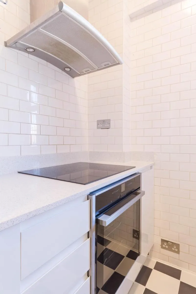 Image 5 of Chic 1 Bed Studio Flat in Popular Bloomsbury