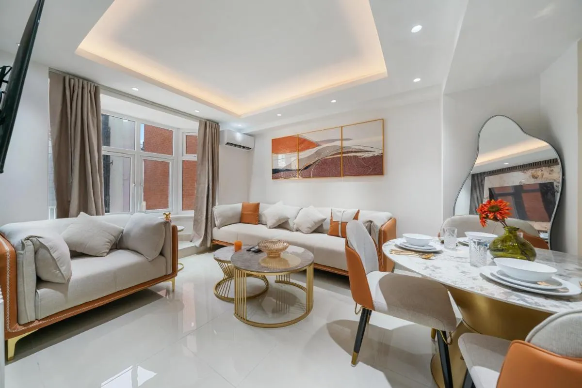 Image 4 of Chic & Modern 1-Bedroom Apartment in Prime Mayfair H2