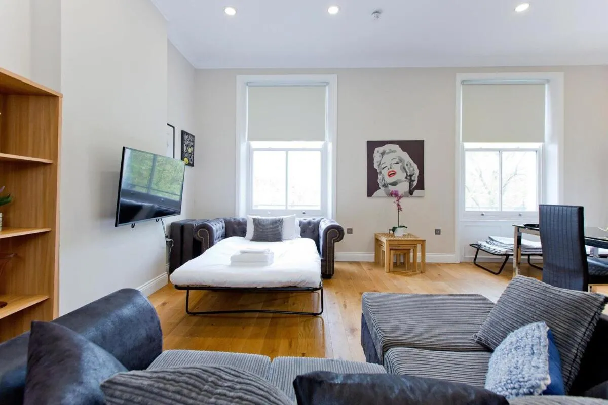 Image 5 of Chic & Trendy 1BR Flat in Prime Location