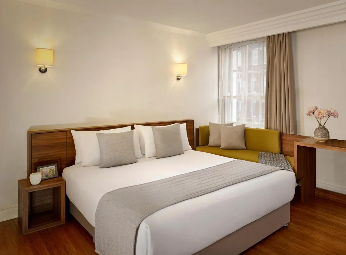 Image 3 of Citadines South Kensington London