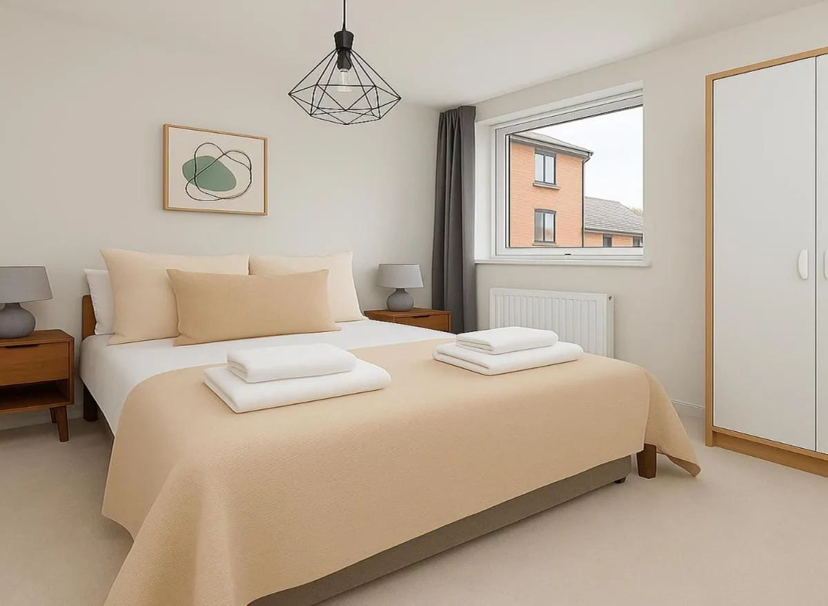 Image 4 of City Calm – St Katharine’s Residences