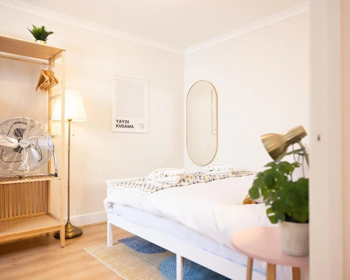 Image 3 of City Centre Hideaway 100m from Trafalgar Square