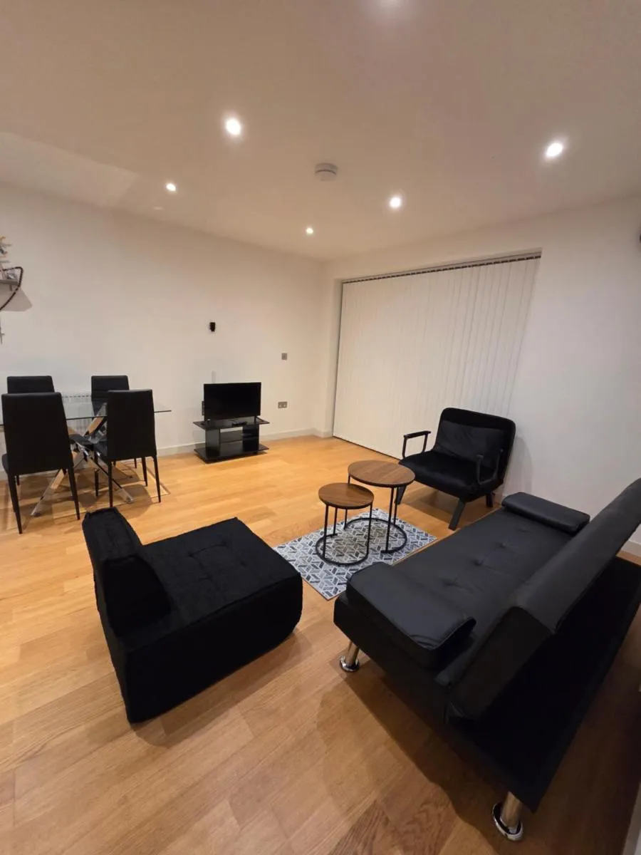 Image 5 of City Gateway Apartment – Green Quarter Southall Retreat