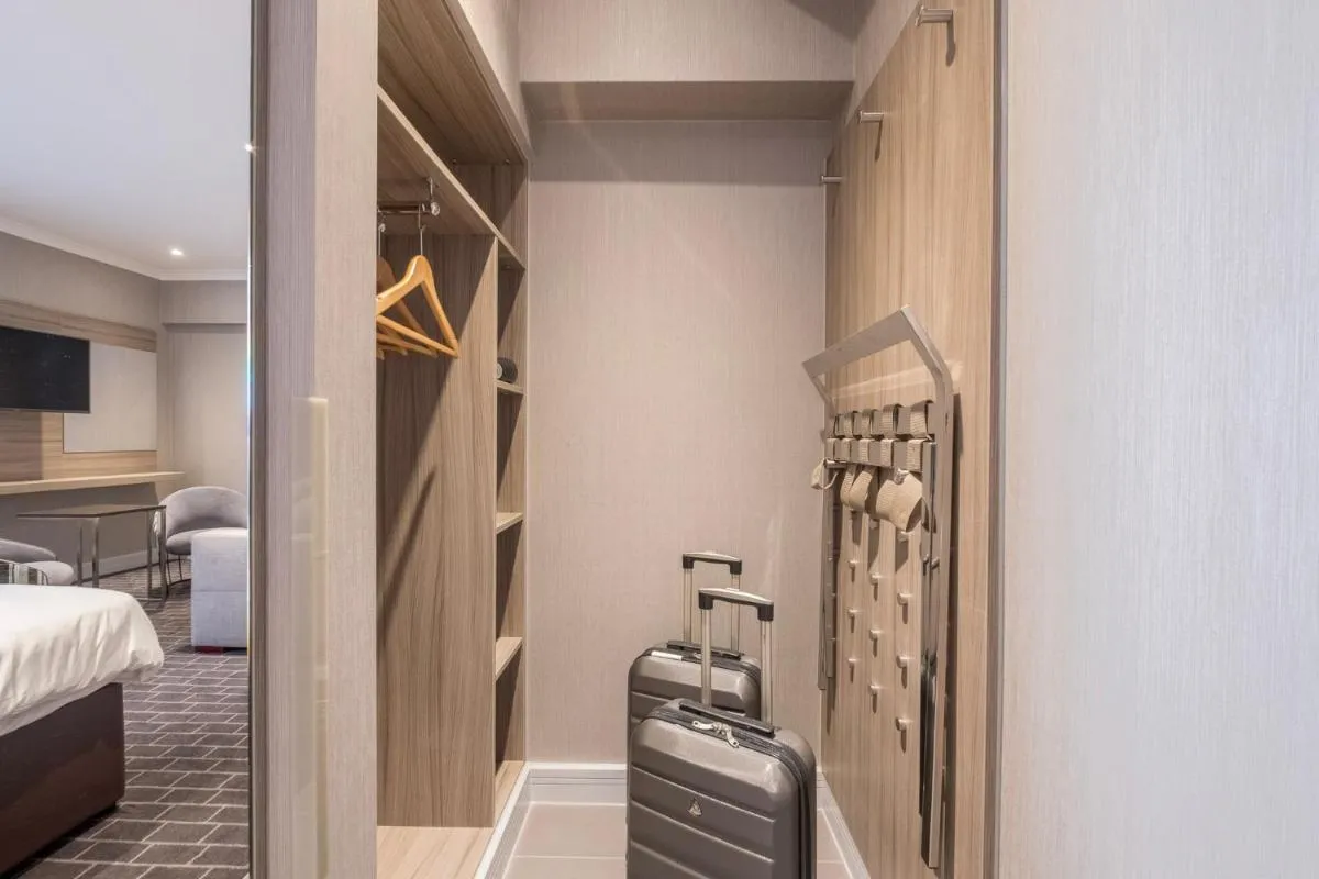 Image 5 of City Sleeper at Royal National Hotel