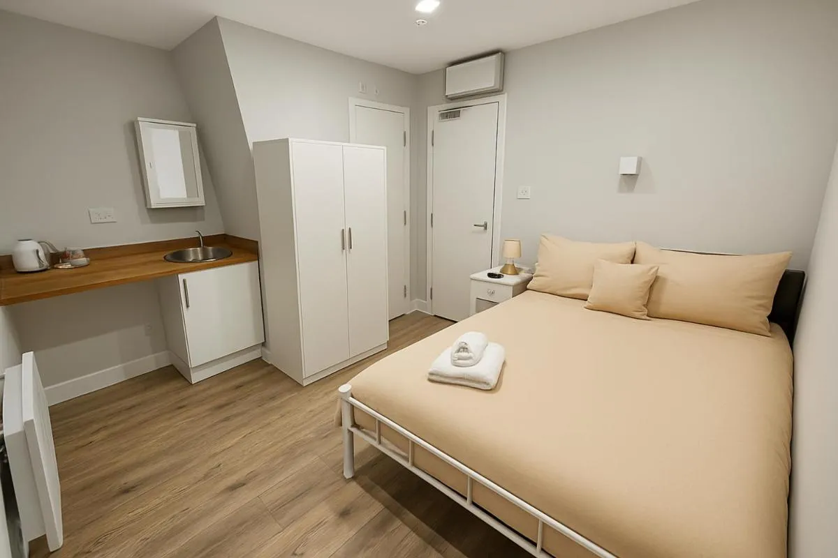 Image 2 of Clapton City Link Self Contained Studios Modern & Private Self Check-in 15 Min to Central London