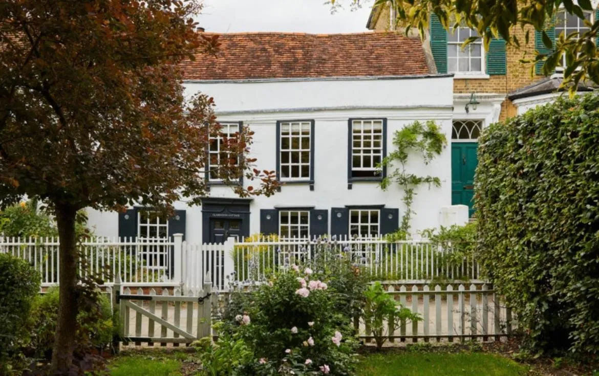 Image 3 of Clarendon Cottage