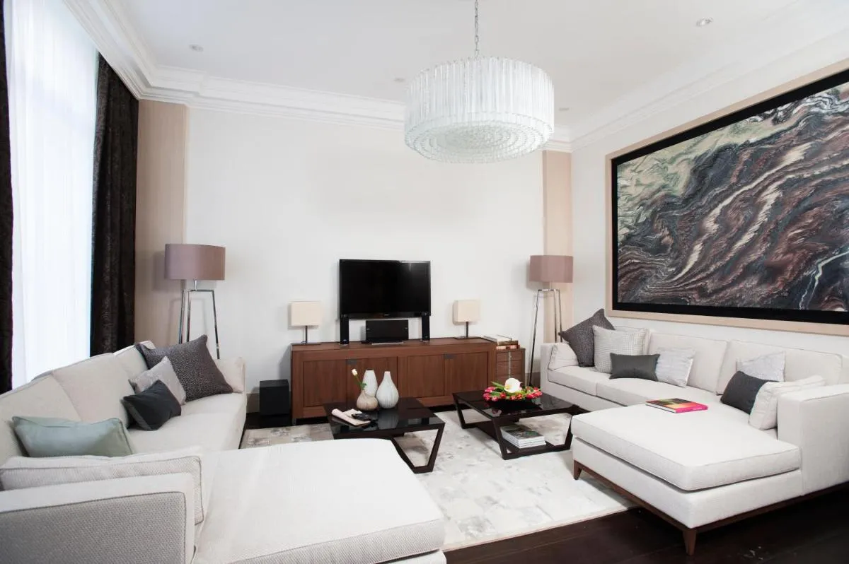Image 5 of Claverley Court Apartments Knightsbridge