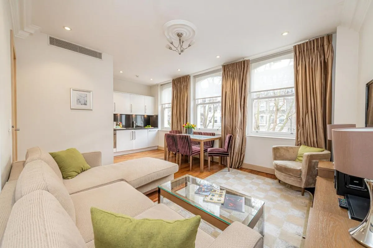 Image 3 of Claverley Court Apartments Knightsbridge