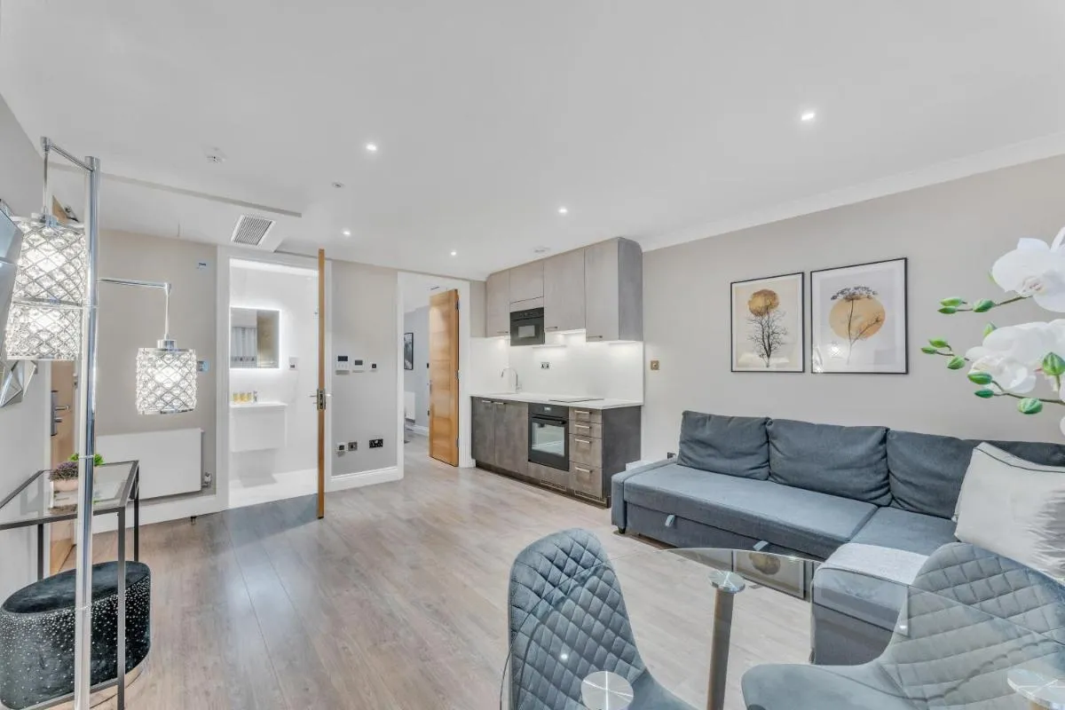 Image 4 of Cleveland Residences Farringdon