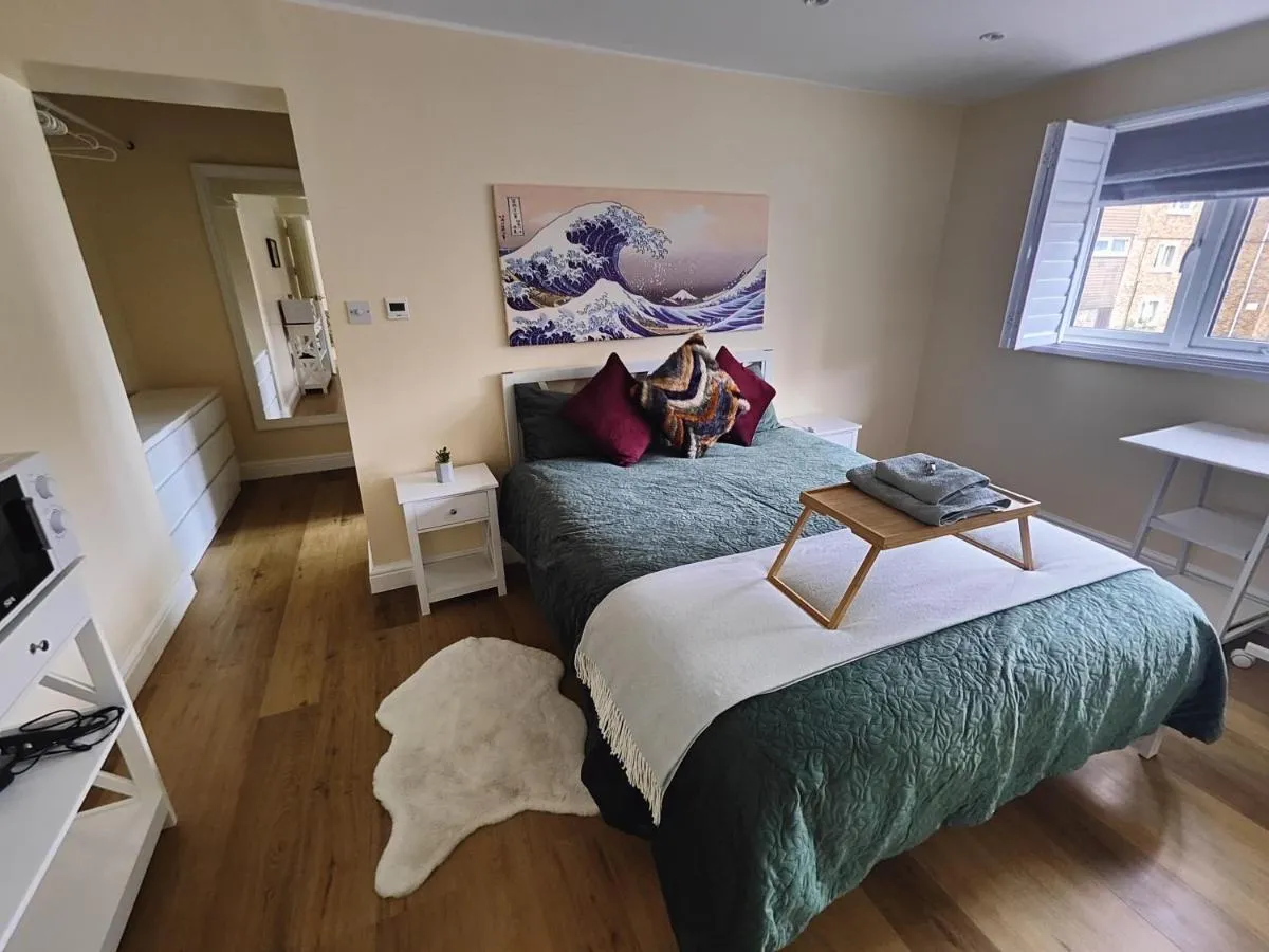 Image 4 of Clifton House O2 & Excel Rooms with private bathroom and Breakfast option