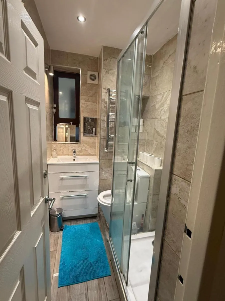 Image 4 of Comfortable bedrooms in central London