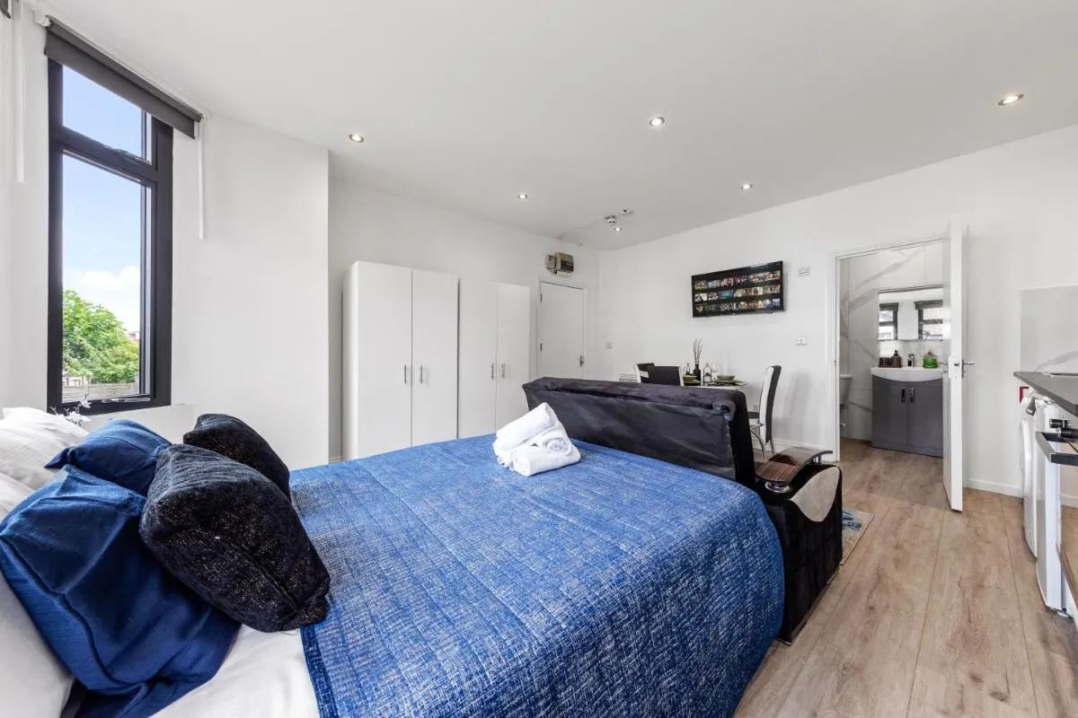Image 4 of Comfy 1BDR – 30mins to CENTRAL LDN – Parking