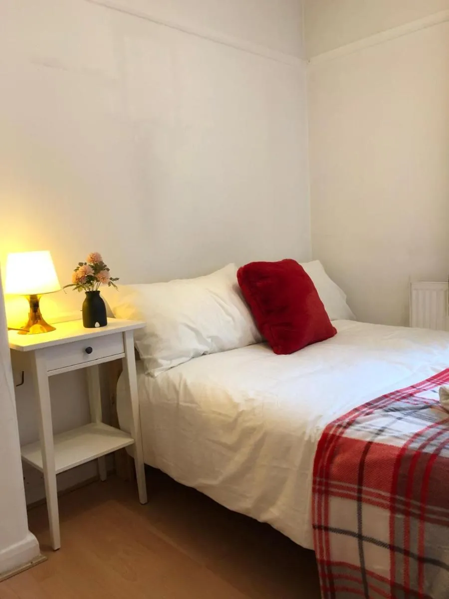 Image 4 of Comfy Private Bedrooms near O2 Forum Kentish Town, Camden