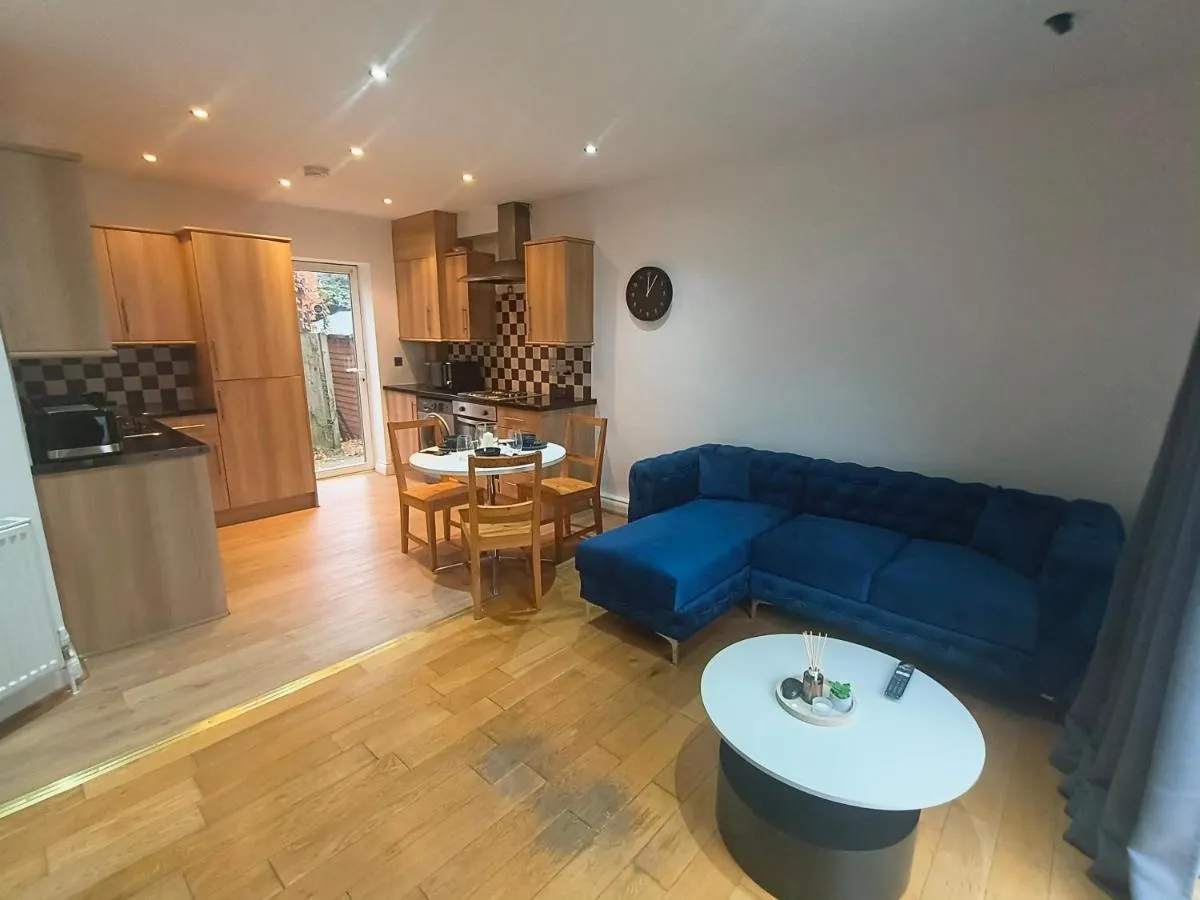 Image 3 of Connell Court