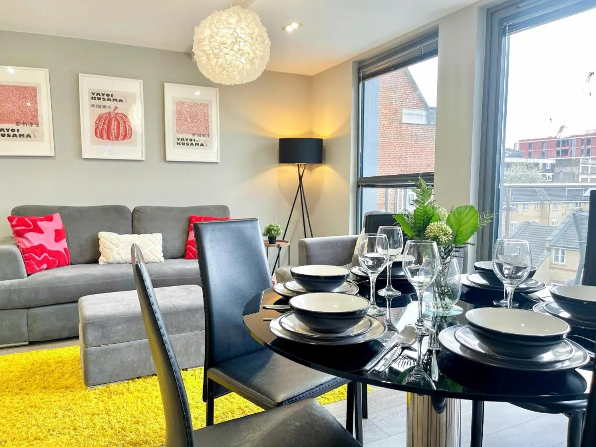 Image 3 of Contemporary Apartments with Private Balconies in Hoxton near Shoreditch, Old Street, Islington by NourNest Apartments