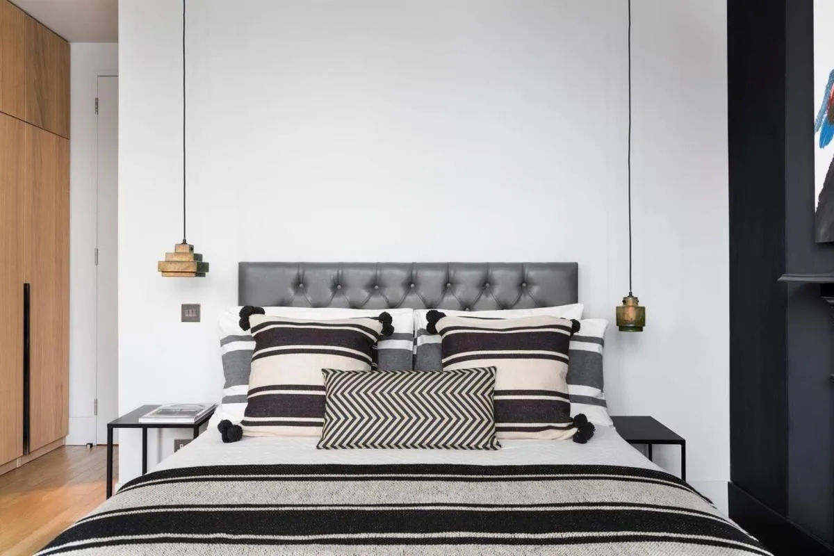 Image 3 of Contemporary Boutique Residence