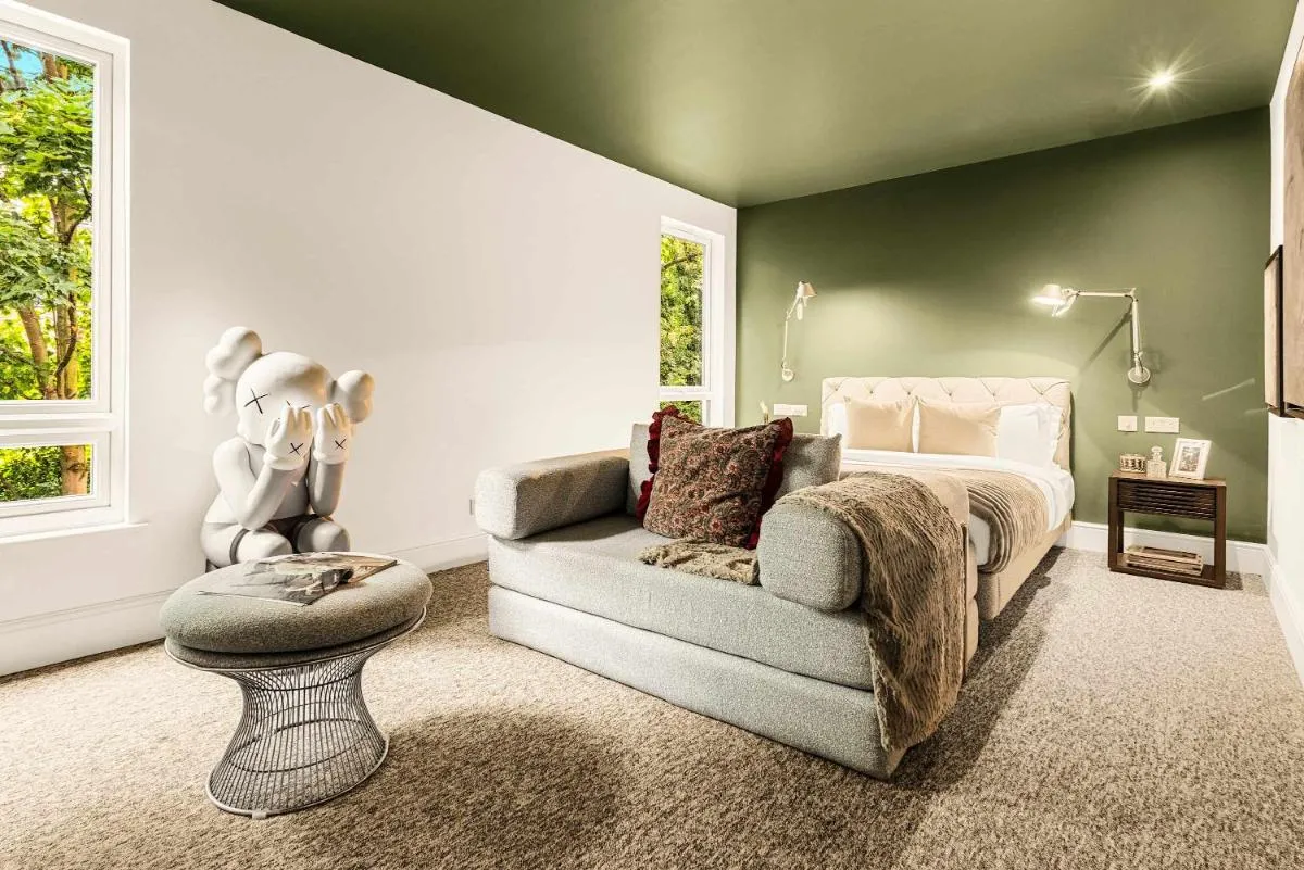 Image 5 of Contemporary Mews Home