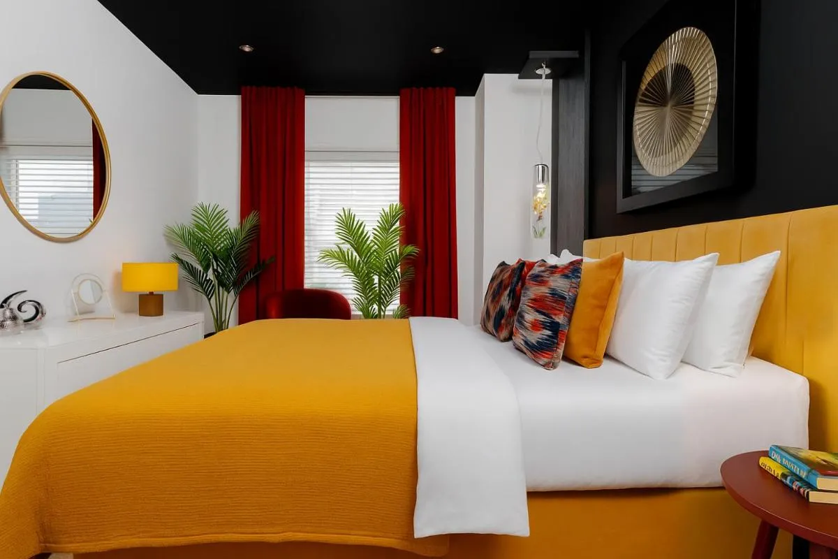 Image 3 of Cool Covent Garden Theatre Design Hub for Families Friends Couples