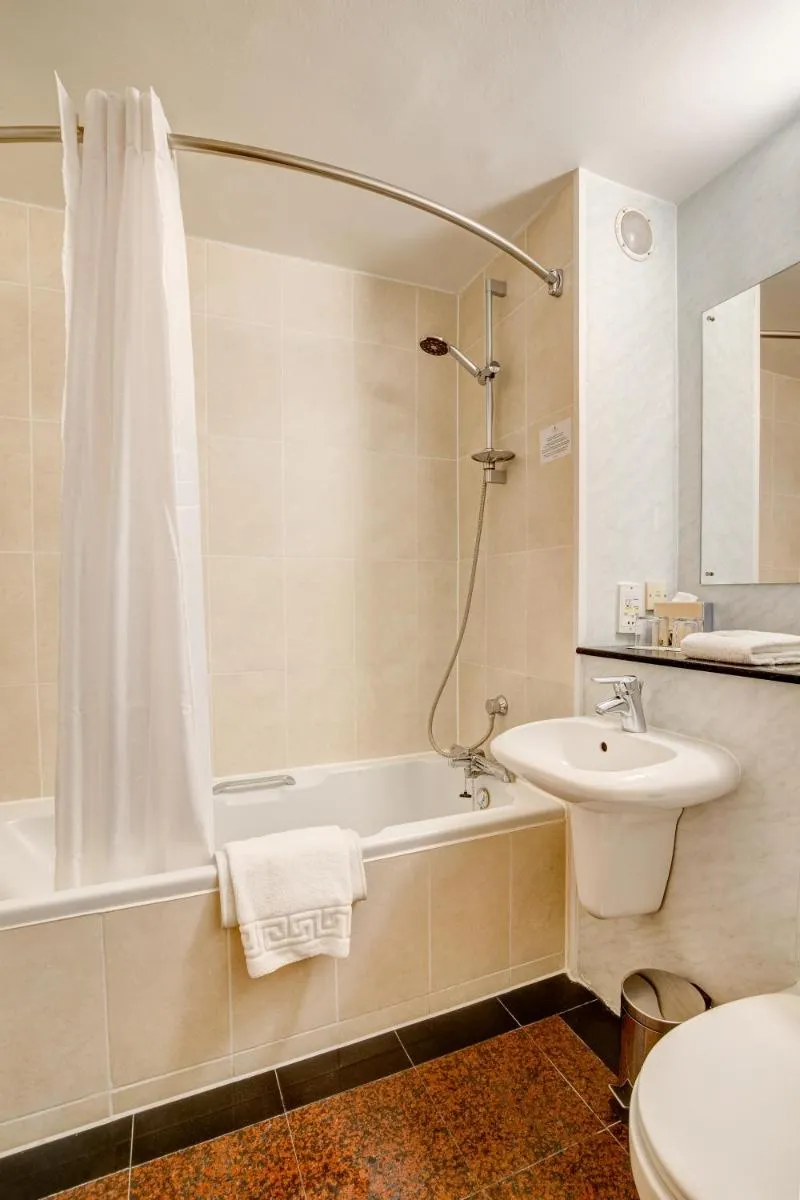 Image 4 of Copthorne Tara Hotel London Kensington