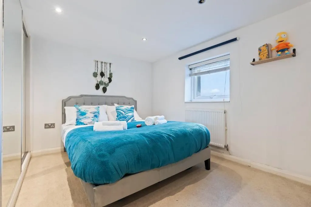 Image 1 of Cosy 1 BED w LOFT Sleeps 6 Close To Stations