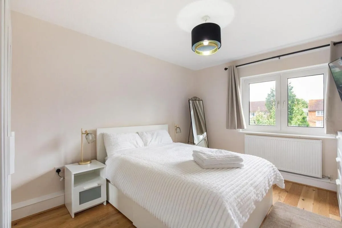 Image 3 of Cosy 1bd flat near Canary Wharf