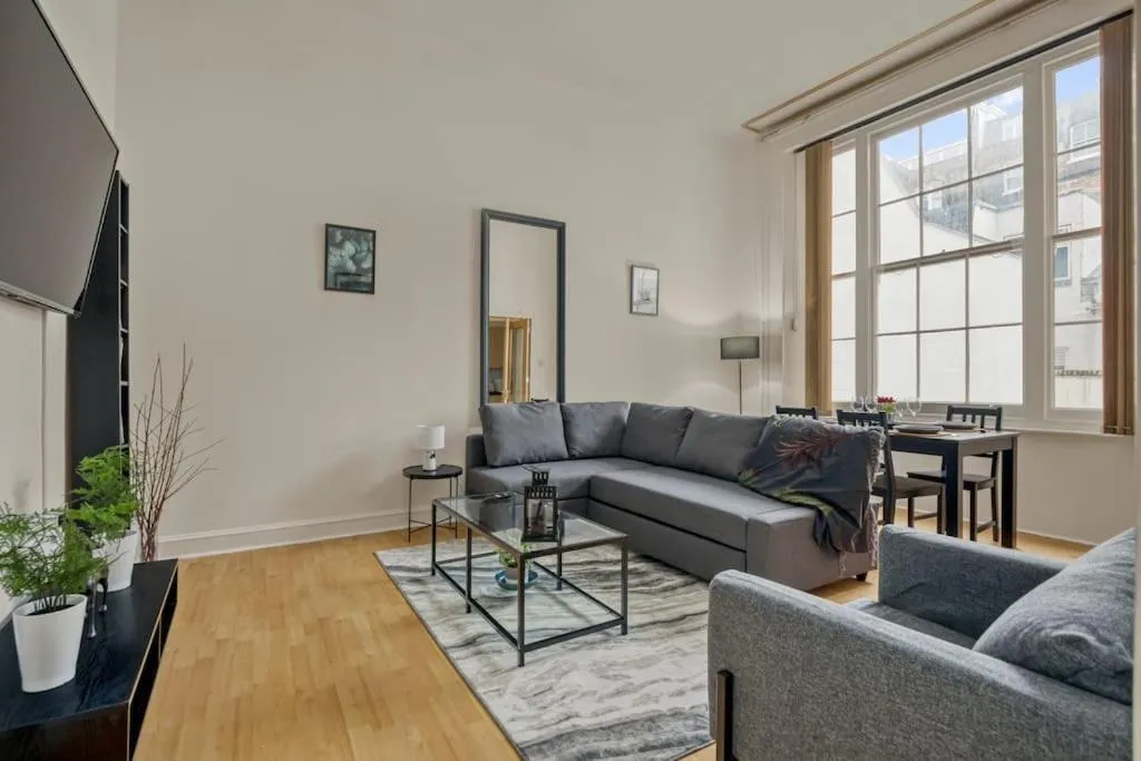 Image 5 of Cosy 2BR Retreat near Paddington Station