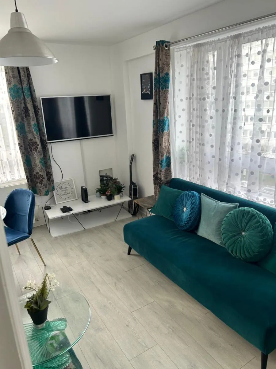Image 5 of Cosy 2-Bedroom Flat in Finsbury Park, Modern, Convenient & Close to Central London!