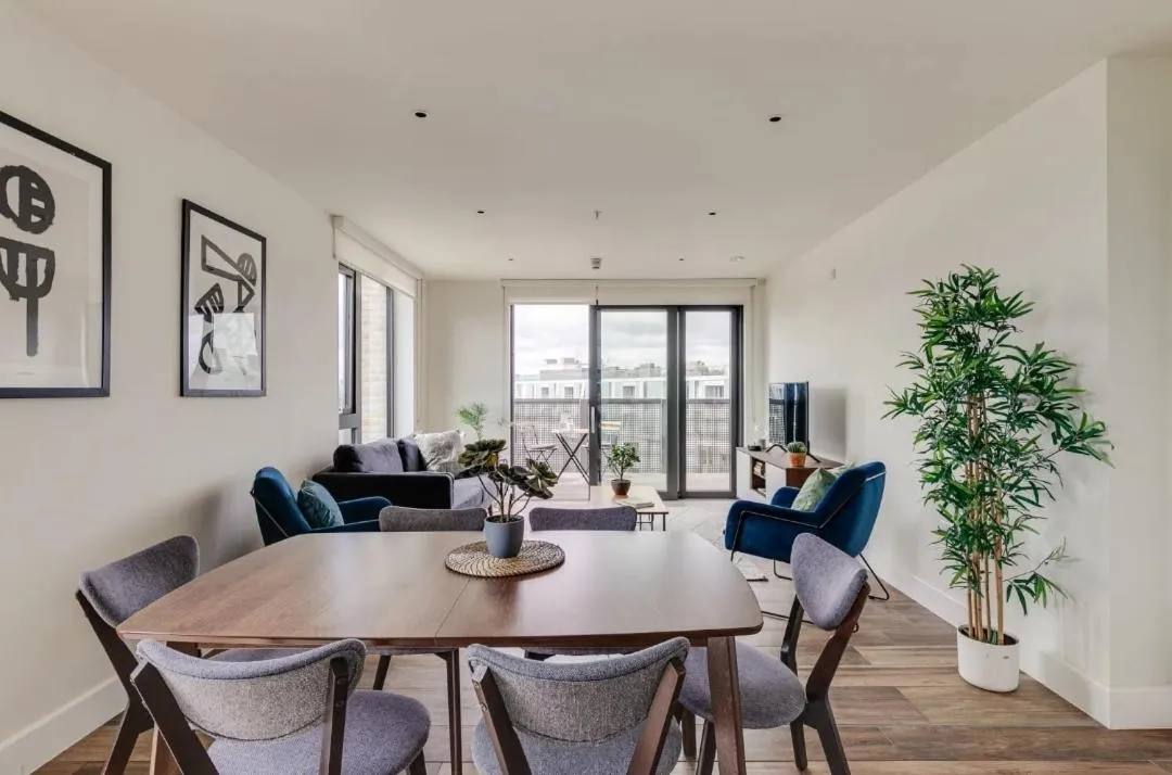 Image 3 of Cosy 2 Bed Flat London Cutty Sark Greenwich Close to Canary Wharf – Perfect for long stay