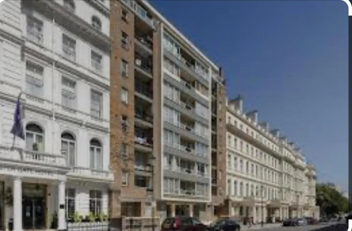 Image 3 of Cosy 2 bedroom Apartment 2 min to Hyde Park