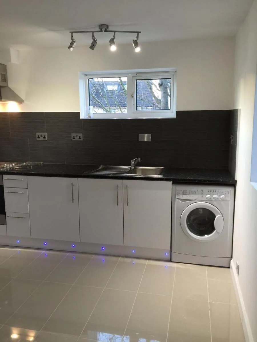 Image 4 of Cosy 2 bedroom Apartment -Heathrow Airport