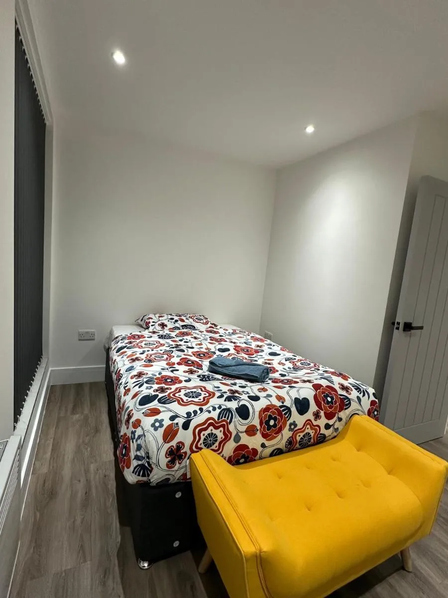 Image 5 of Cosy Apartment in Ilford Lane