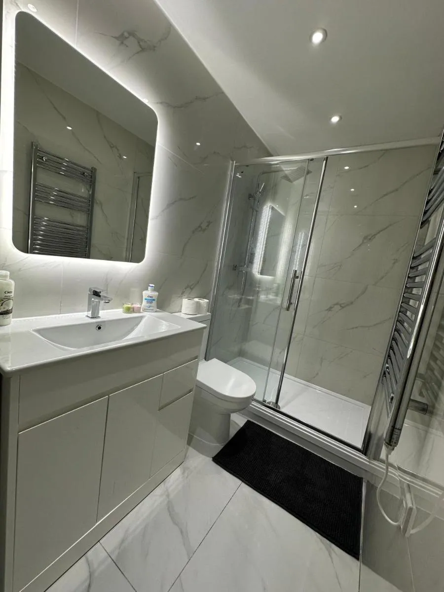 Image 4 of Cosy Apartment in Ilford Lane