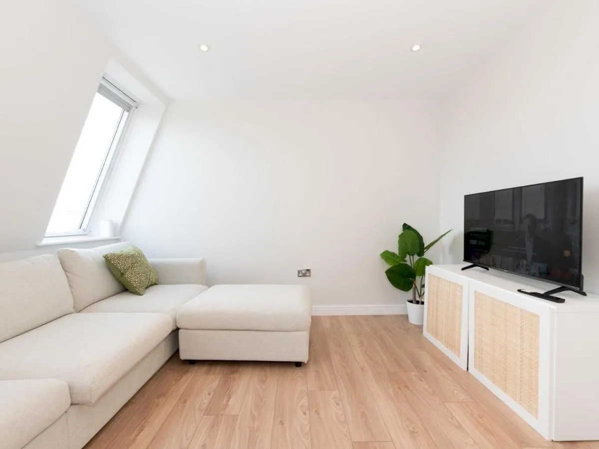 Image 5 of Cosy Central Stylish Apartment in Twickenham – Pass the Keys
