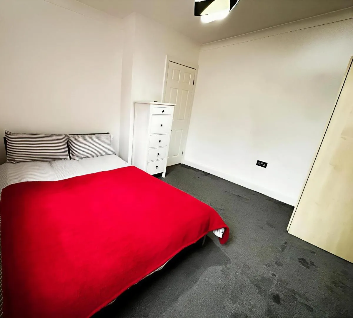 Image 3 of Cosy City Hideout