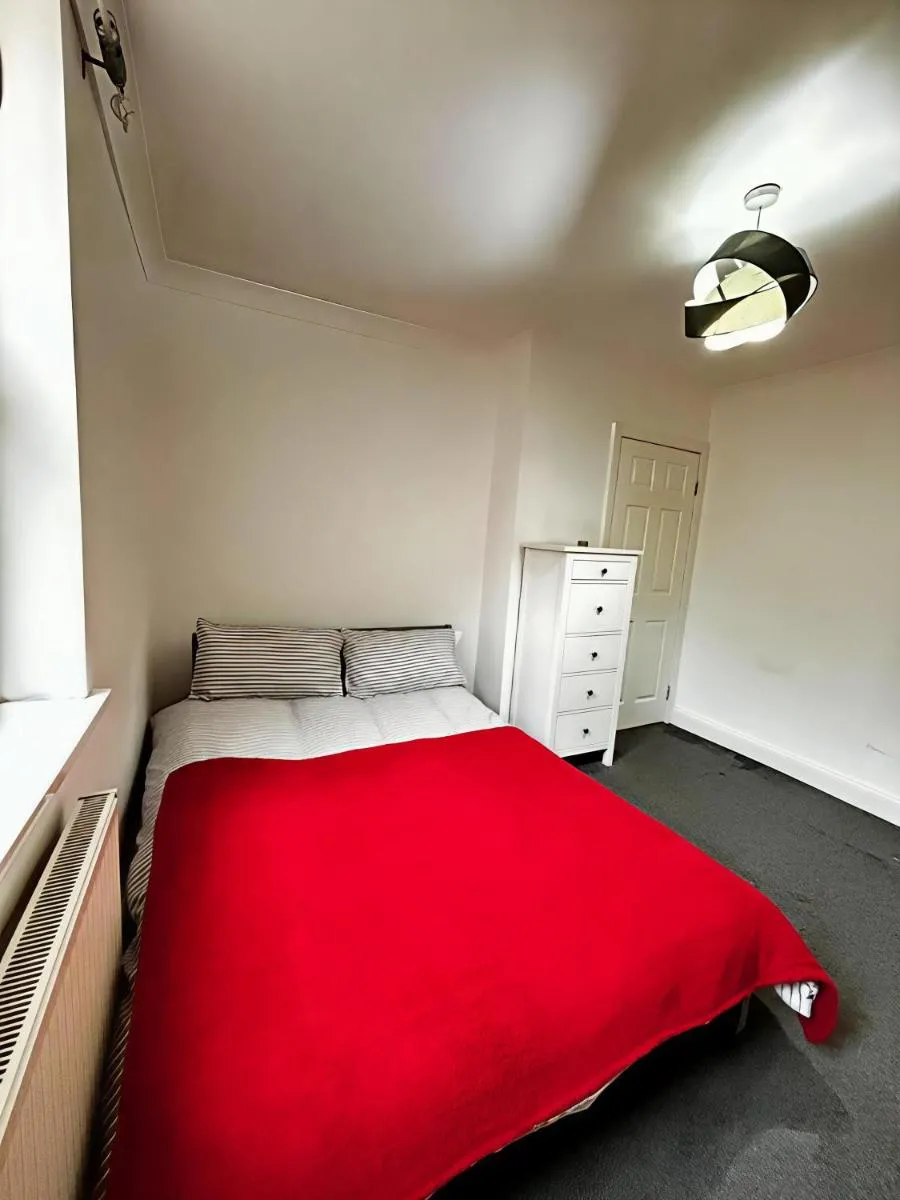 Image 5 of Cosy City Hideout