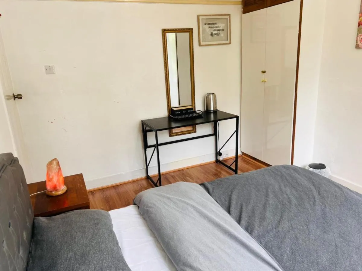 Image 4 of Cosy Double Room Harrow & Wealdstone