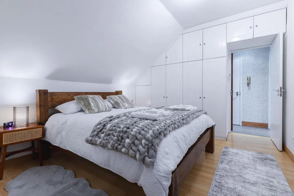 Image 3 of Cosy Flat In London